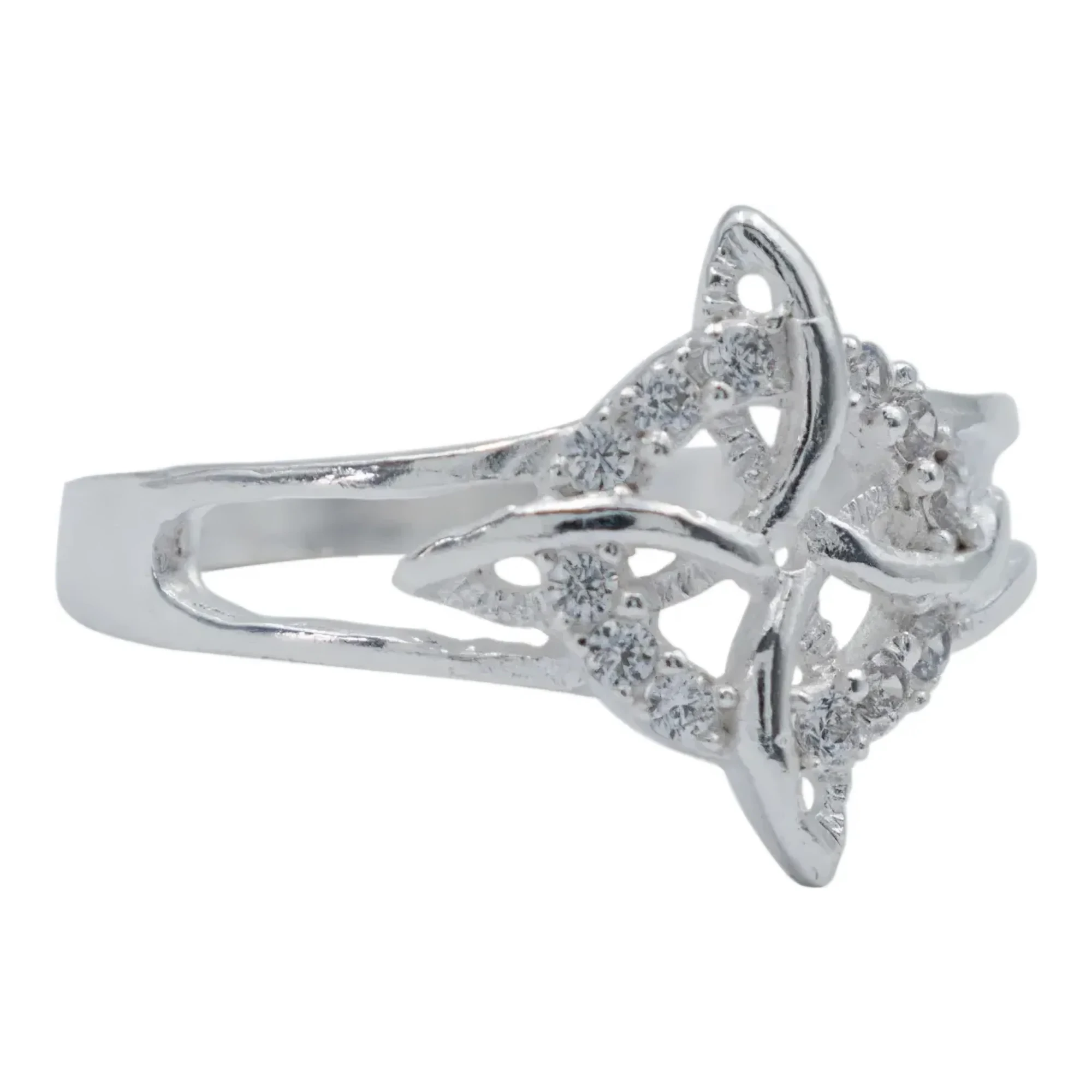 Anillo Nudo Bruja Celta Plata 925 con zirconia brillante, diseño moderno para mujer. Joyería mística mexicana, ideal como ani