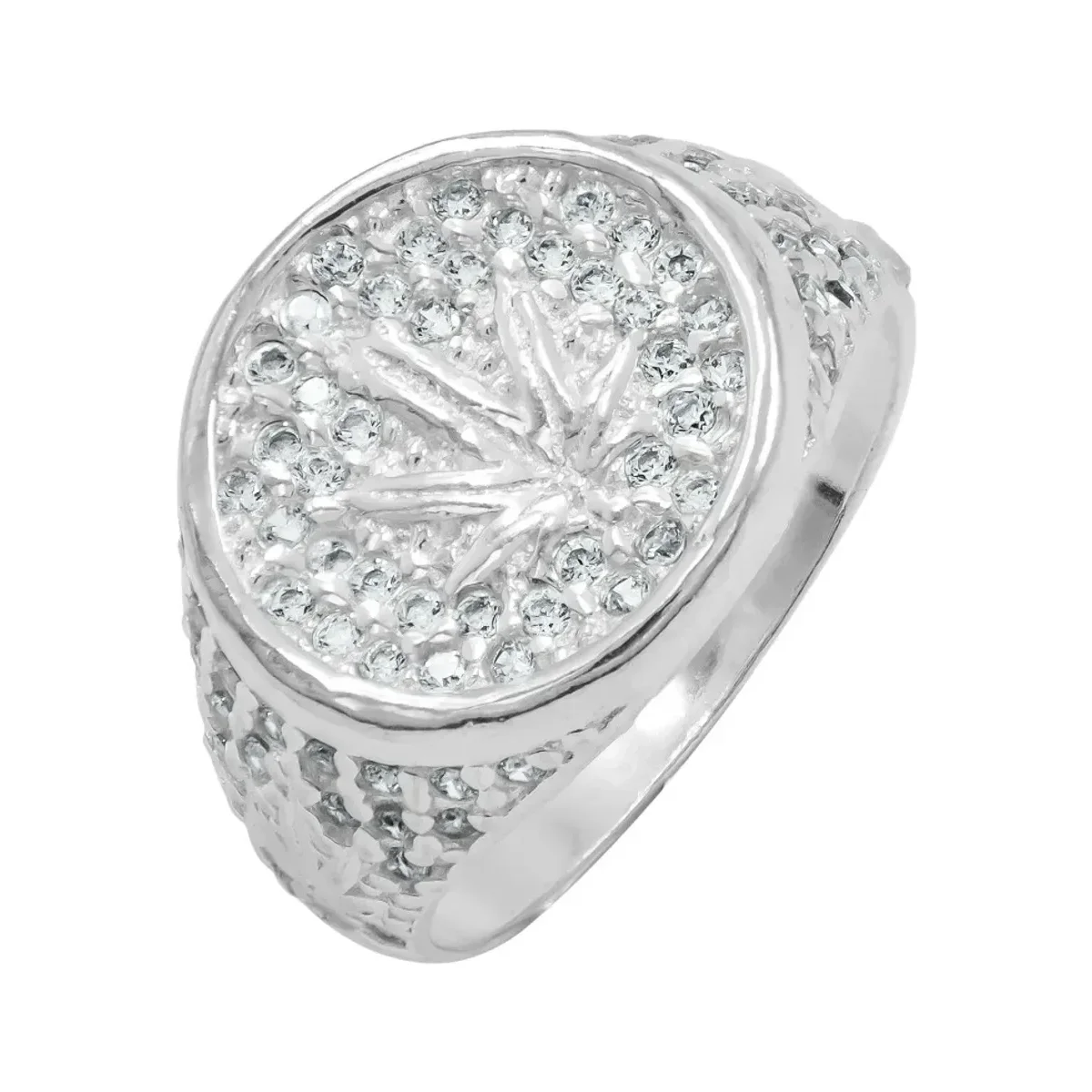 Anillo Plata .925 para hombre, diseño hoja cannabis con zirconias verdes. Joyería sostenible y personalizada de ley.