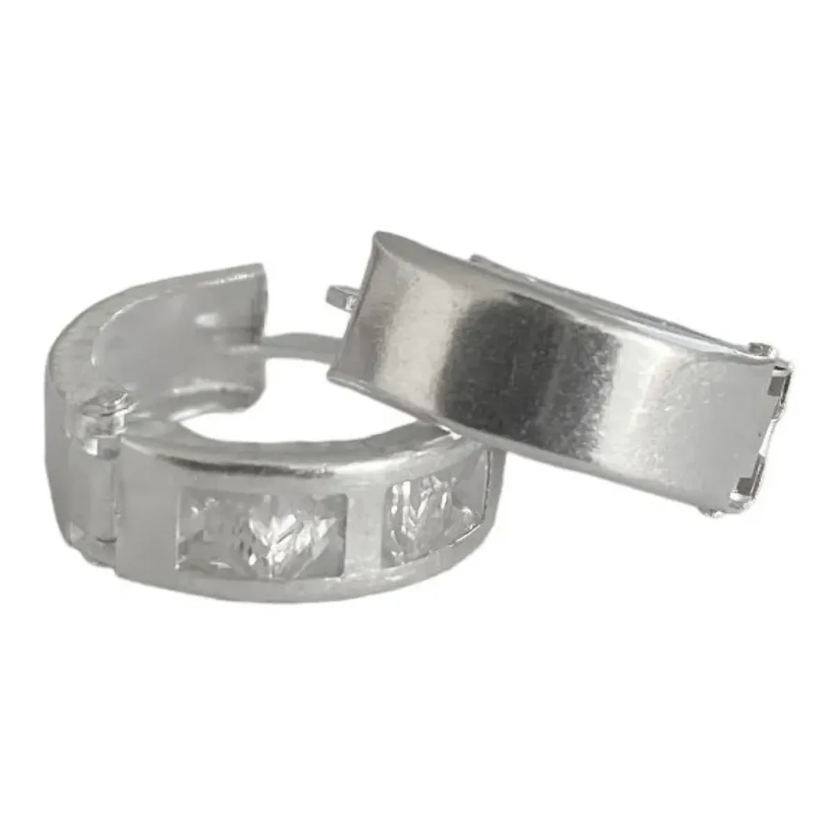 Aretes Huggies Plata 925 con Zirconia Blanca brillante. Aro delicado, joyería de plata mexicana, regalo mamá elegante y versá