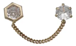 Aretes Broquel Oro 10k Hexágono Zirconia con Cadena Delicada - Imagen 2