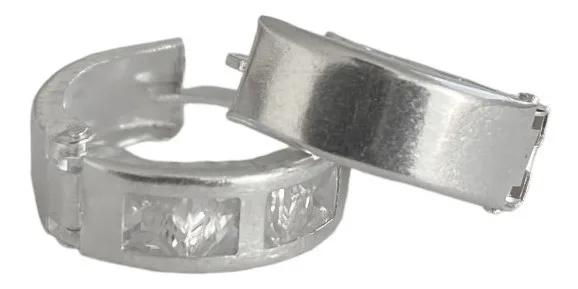 Aretes Huggies Plata 925 con Zirconia Blanca brillante. Aro delicado, joyería de plata mexicana, regalo mamá elegante y versá