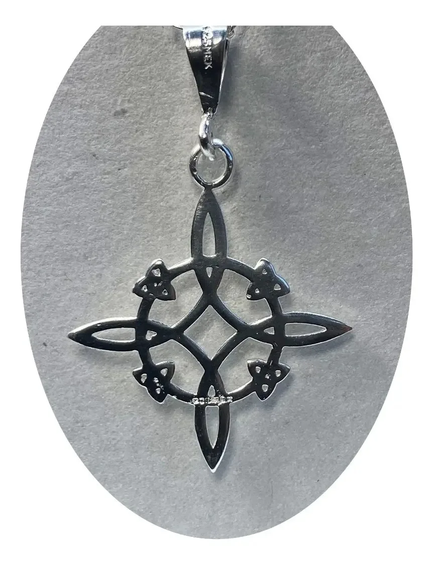 Collar Dije Nudo de Bruja Plata .925 con Cadena Cartier Eslabón - Imagen 1