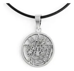 Collar Medalla Tetragramaton Plata 925 con Cadena de Caucho - Imagen 3