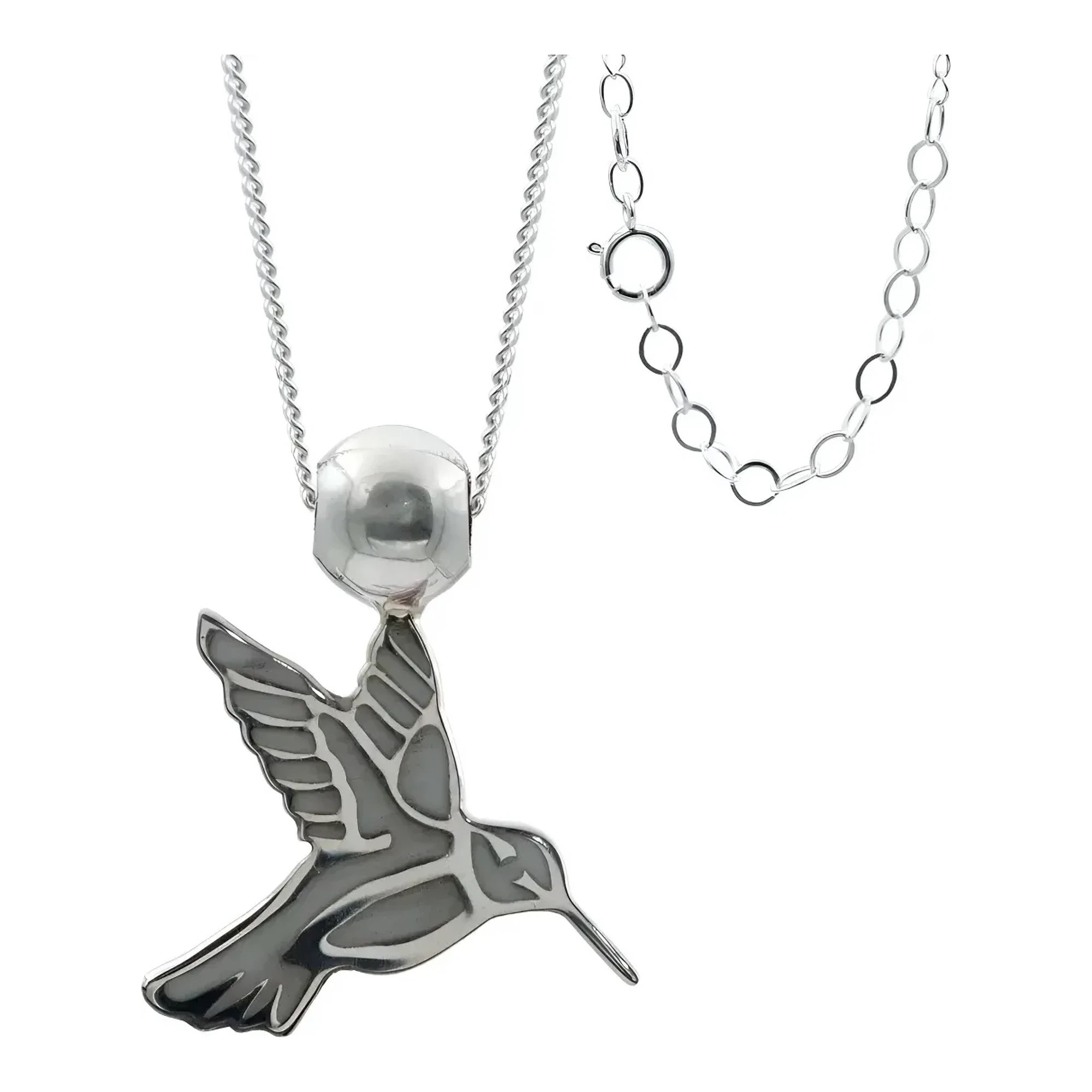 Collar de plata ley 925 para mujer con dije de colibrí esmaltado gris en cadena barbada ajustable de joyería fina.