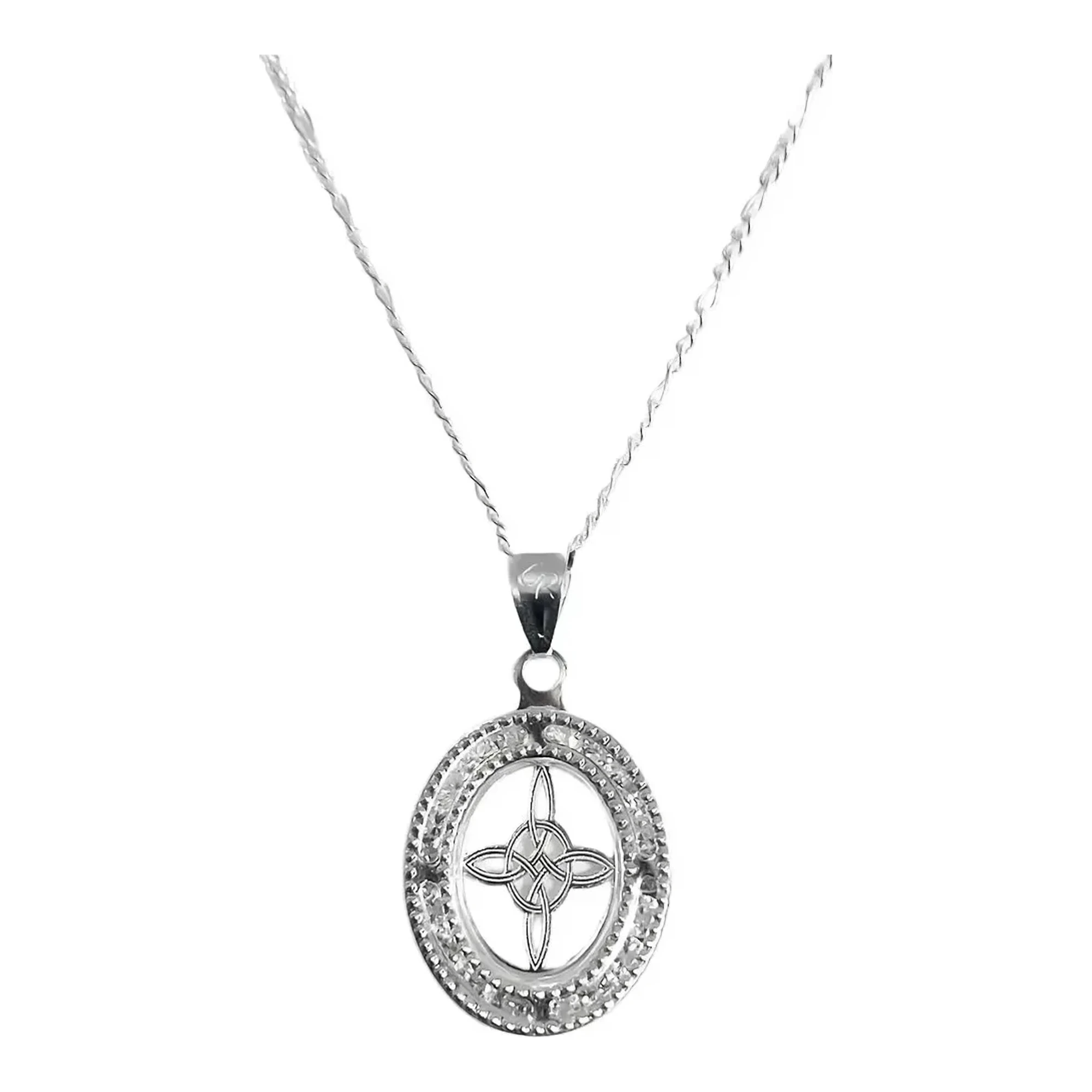 Collar Plata 925 Nudo Bruja Ovalado con Zirconias - Joyería Fina Mexicana Joyaris