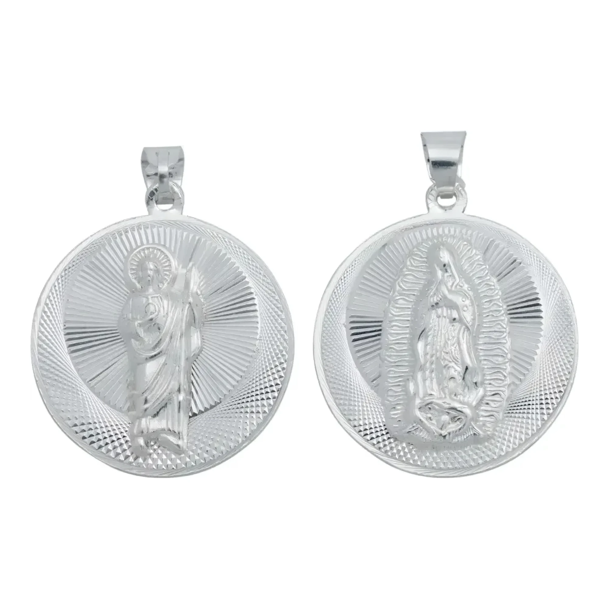 Dije medalla circular plata .925 doble vista con San Judas Tadeo y Virgen de Guadalupe en relieve brillante sin gemas.