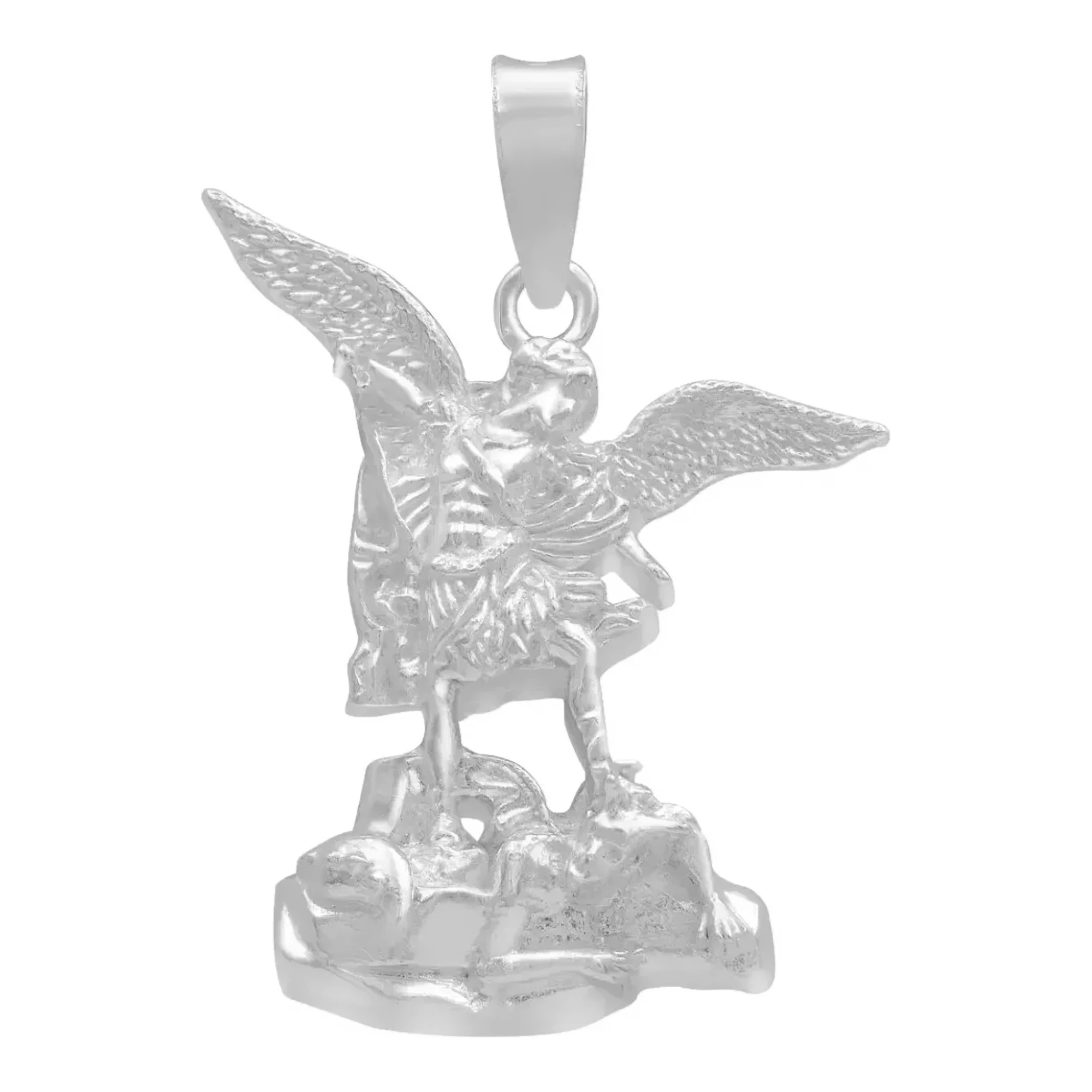 Dije medalla San Miguel Arcángel en plata .925 nacional brillante, silueta ovalada con relieve liso y broche perico seguro