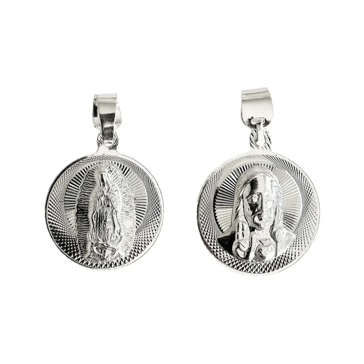 Dije Medalla Virgen Guadalupe Plata .925, diseño ovalado brillante. Joyería religiosa artesanal mexicana, colgante de protecc