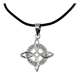 Dije Nudo Bruja Plata 925 con Zirconia y Cadena 50cm - Imagen 1