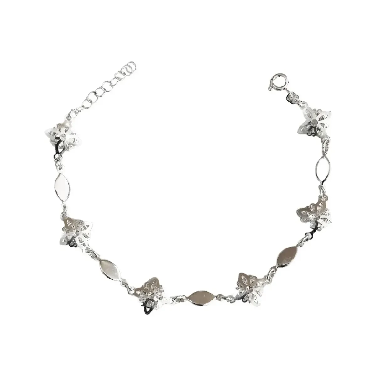 Pulsera Plata .925 Nudo de Bruja con Zirconia, joya esotérica y protección. Diseño ajustable liso, joyería artesanal mexicana