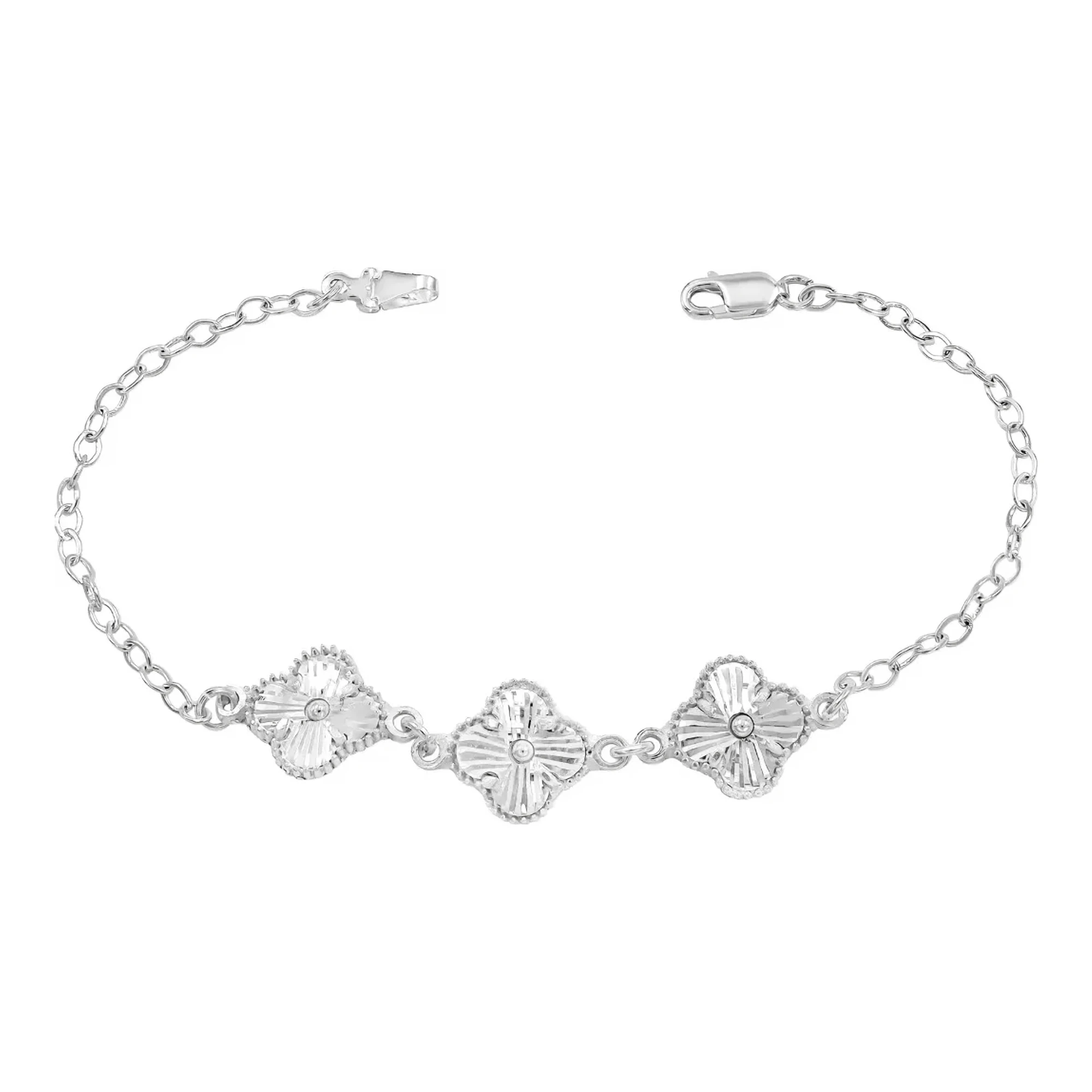 Pulsera de Plata .925 brillante para mujer, con Dije Trébol Facetado y Cadena Barbada. Joyería minimalista delicada con amule